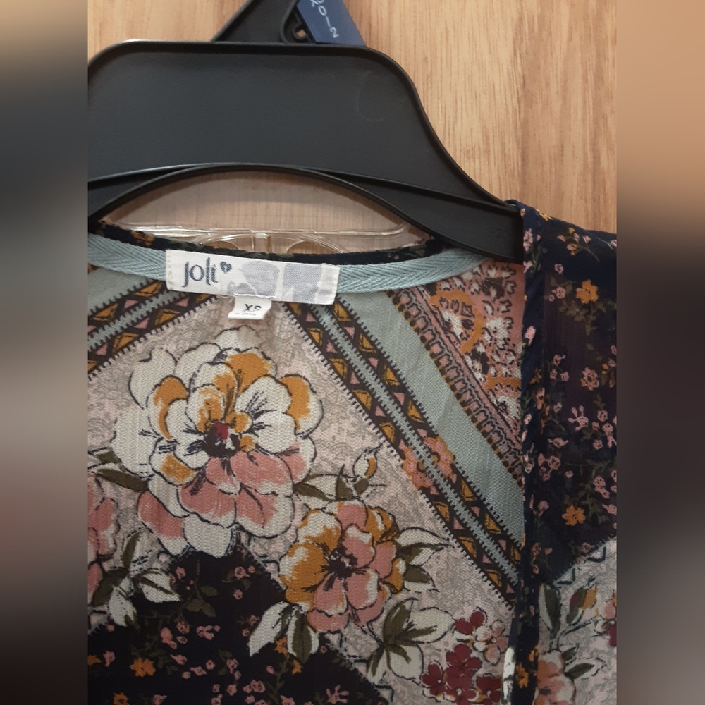 Jolt Floral Patterned Sheer Kimono Cardigan. Size Xs. - Picture 2 of 5
